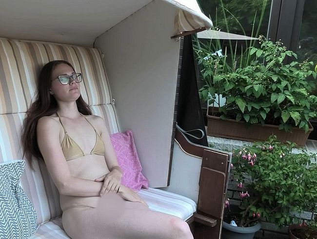 Bella-Klein's Porno Video: Geil im Strandkorb gefi**t...das habe ich gebraucht!