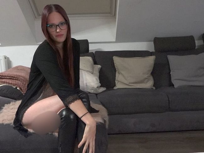 Bella Klein Porno Video: fi** mich....und spri** mich voll !! Ich brauche es jetzt !!